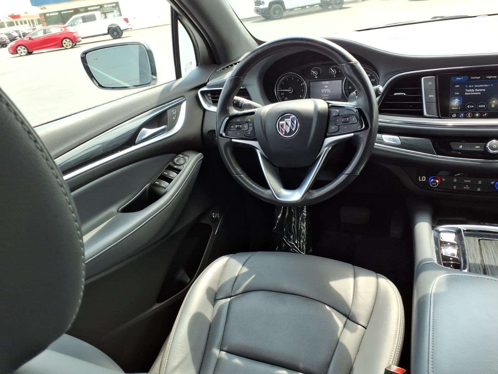 2023 Buick Enclave Essence:14880