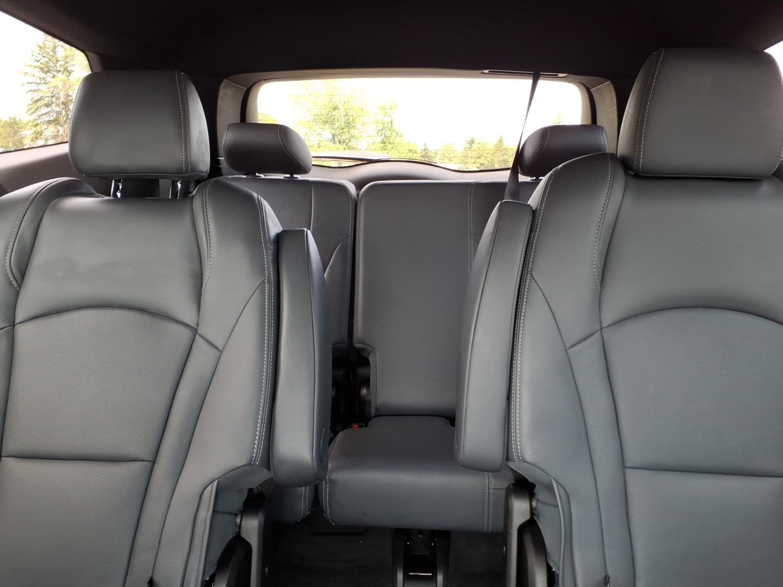 2023 Buick Enclave Essence:14880