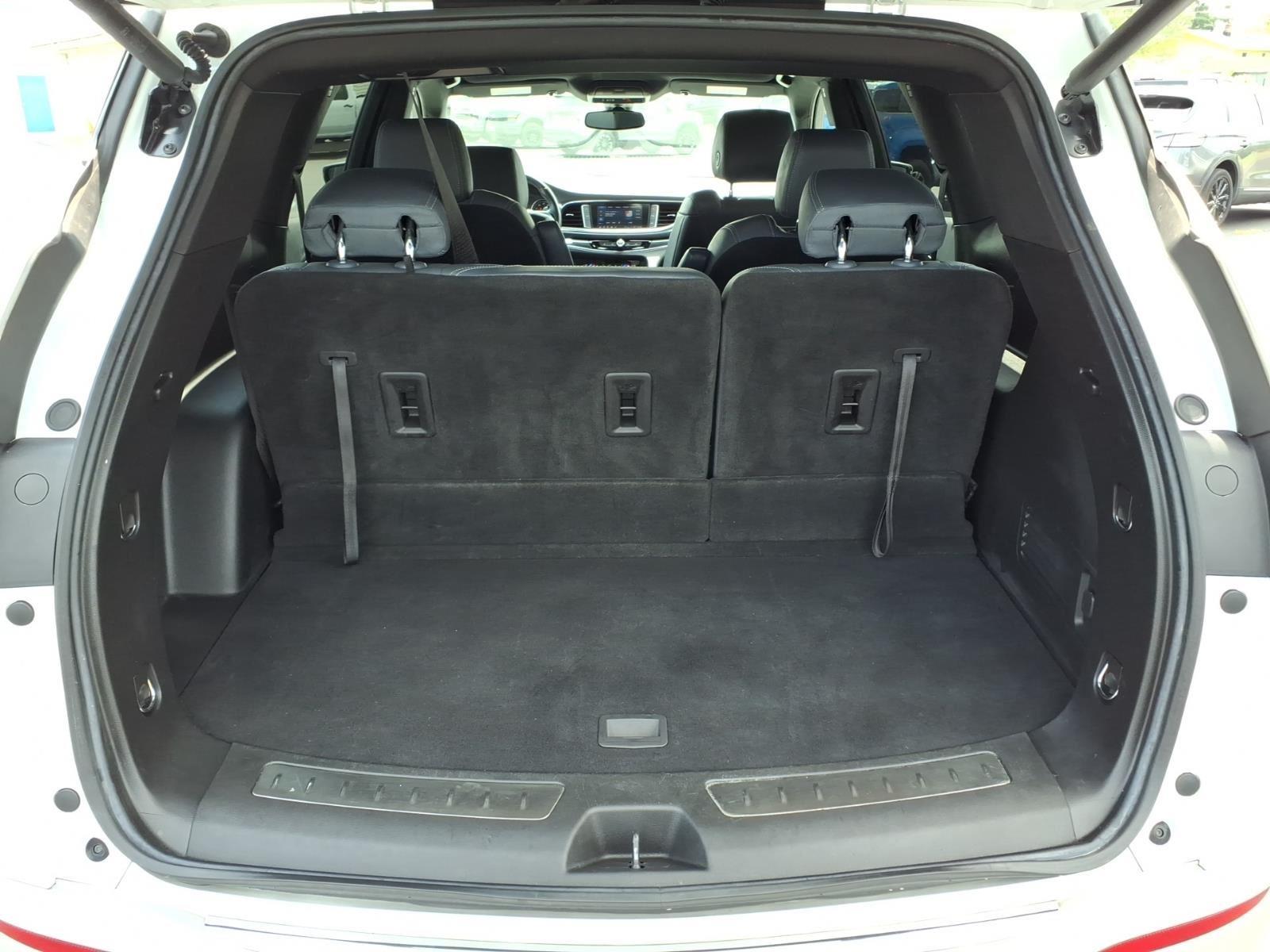 2023 Buick Enclave Essence:14880