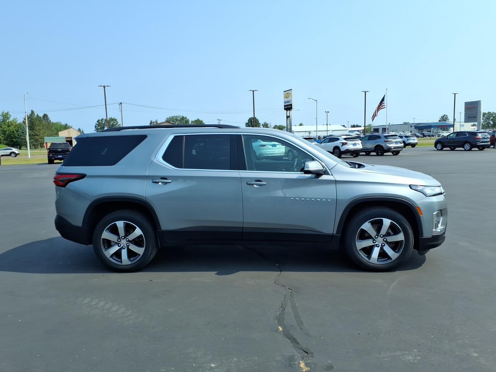 2023 Chevrolet Traverse LT Leather:2701A