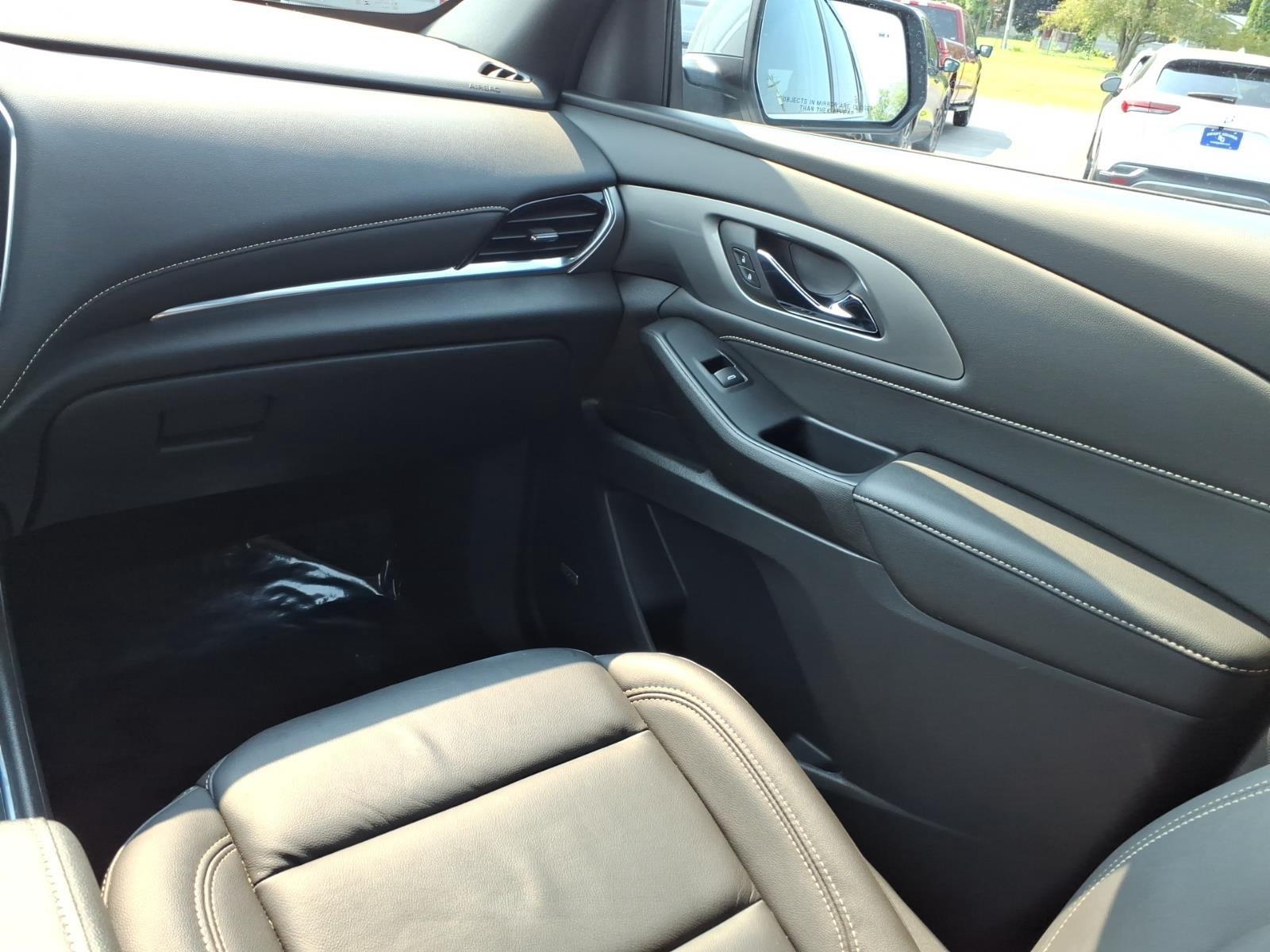 2023 Chevrolet Traverse LT Leather:2701A