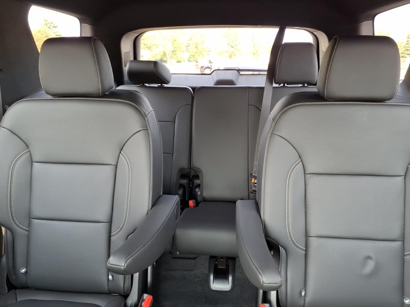 2023 Chevrolet Traverse LT Leather:2701A