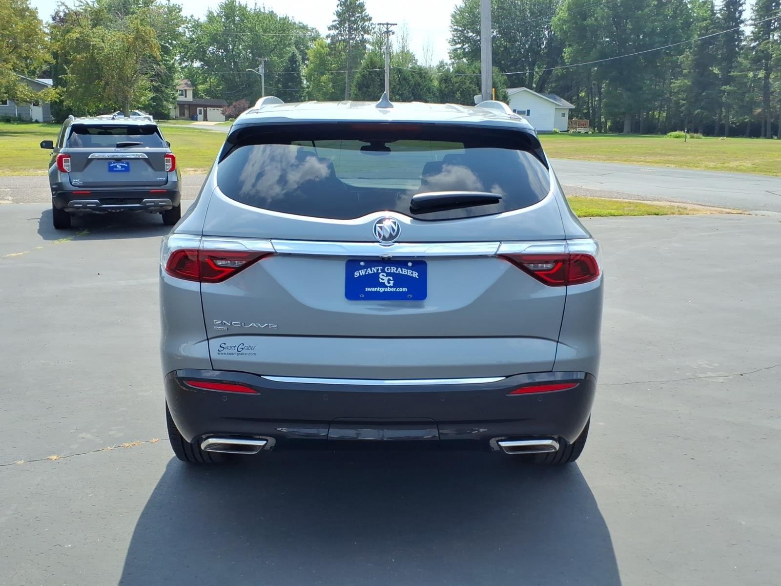 2023 Buick Enclave Essence:14877