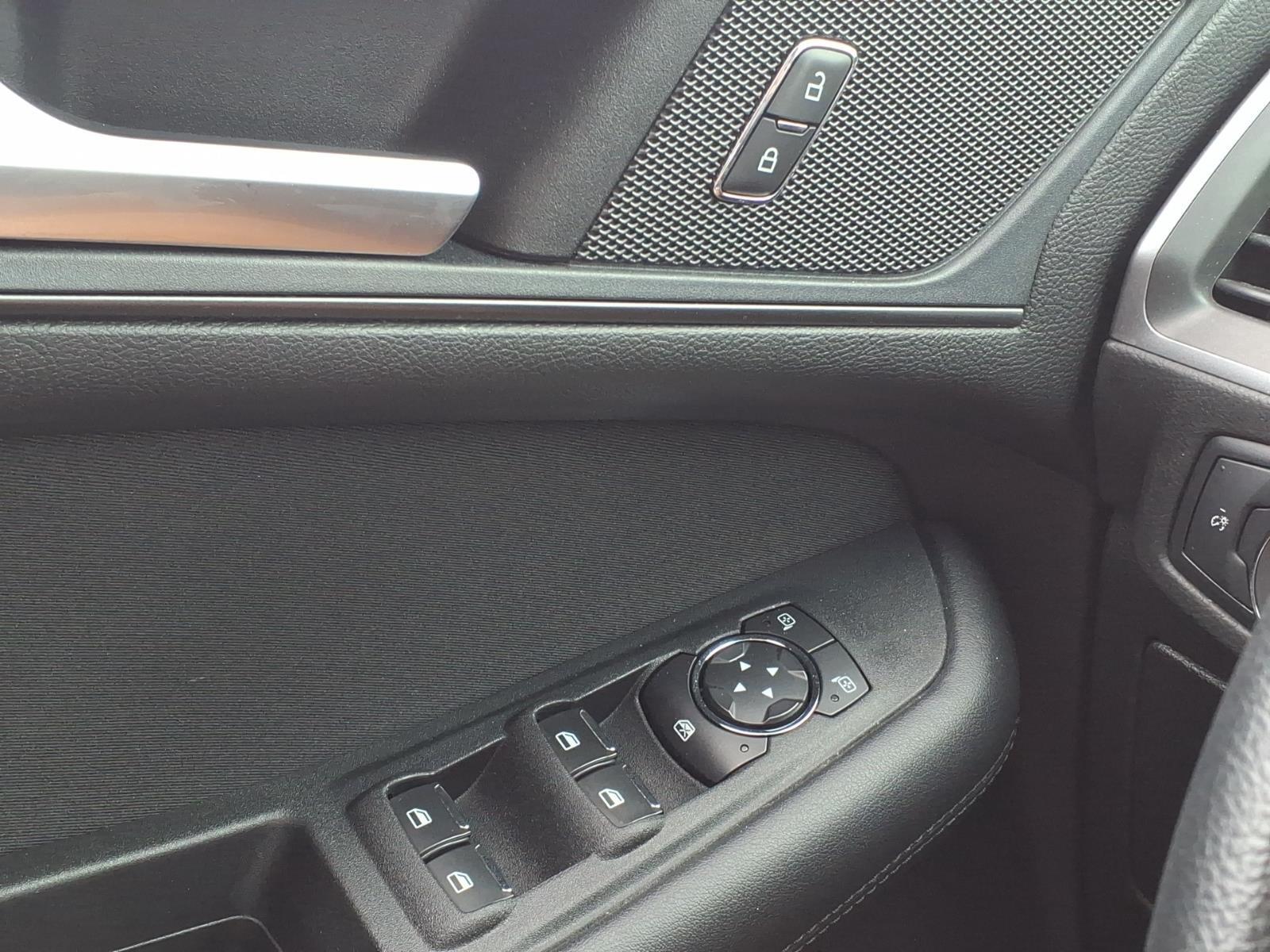 2019 Ford Edge SE:02635A
