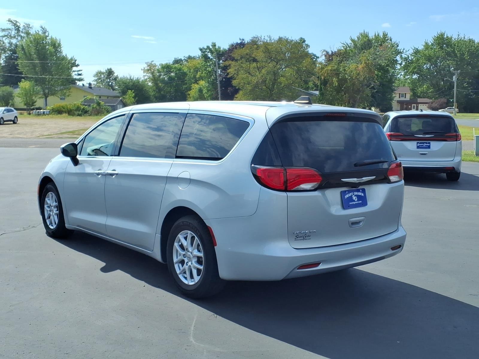 2023 CHRYSLER VOYAGER LX:14890