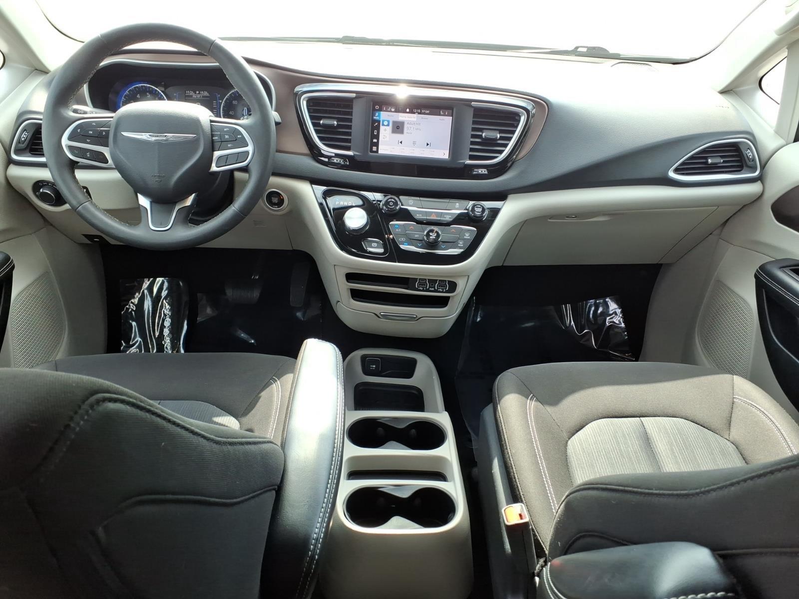 2023 CHRYSLER VOYAGER LX:14890