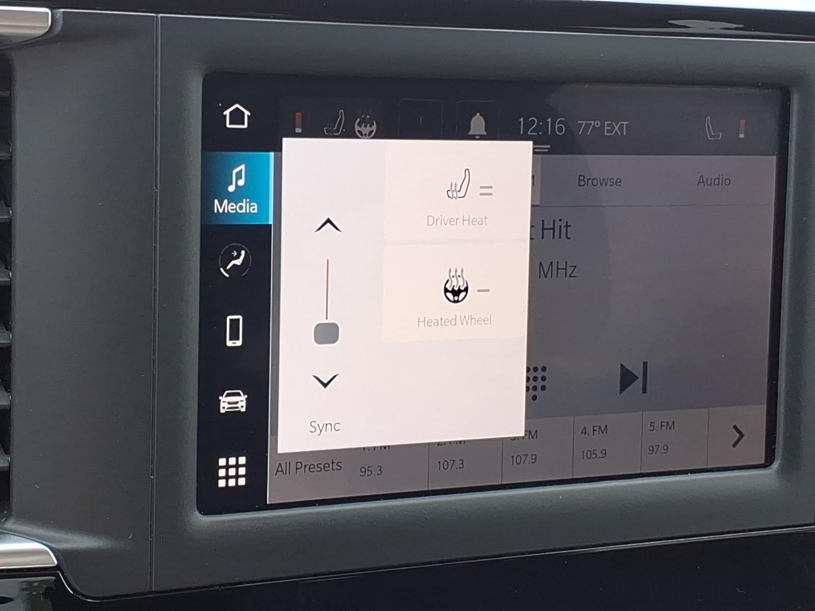 2023 CHRYSLER VOYAGER LX:14890