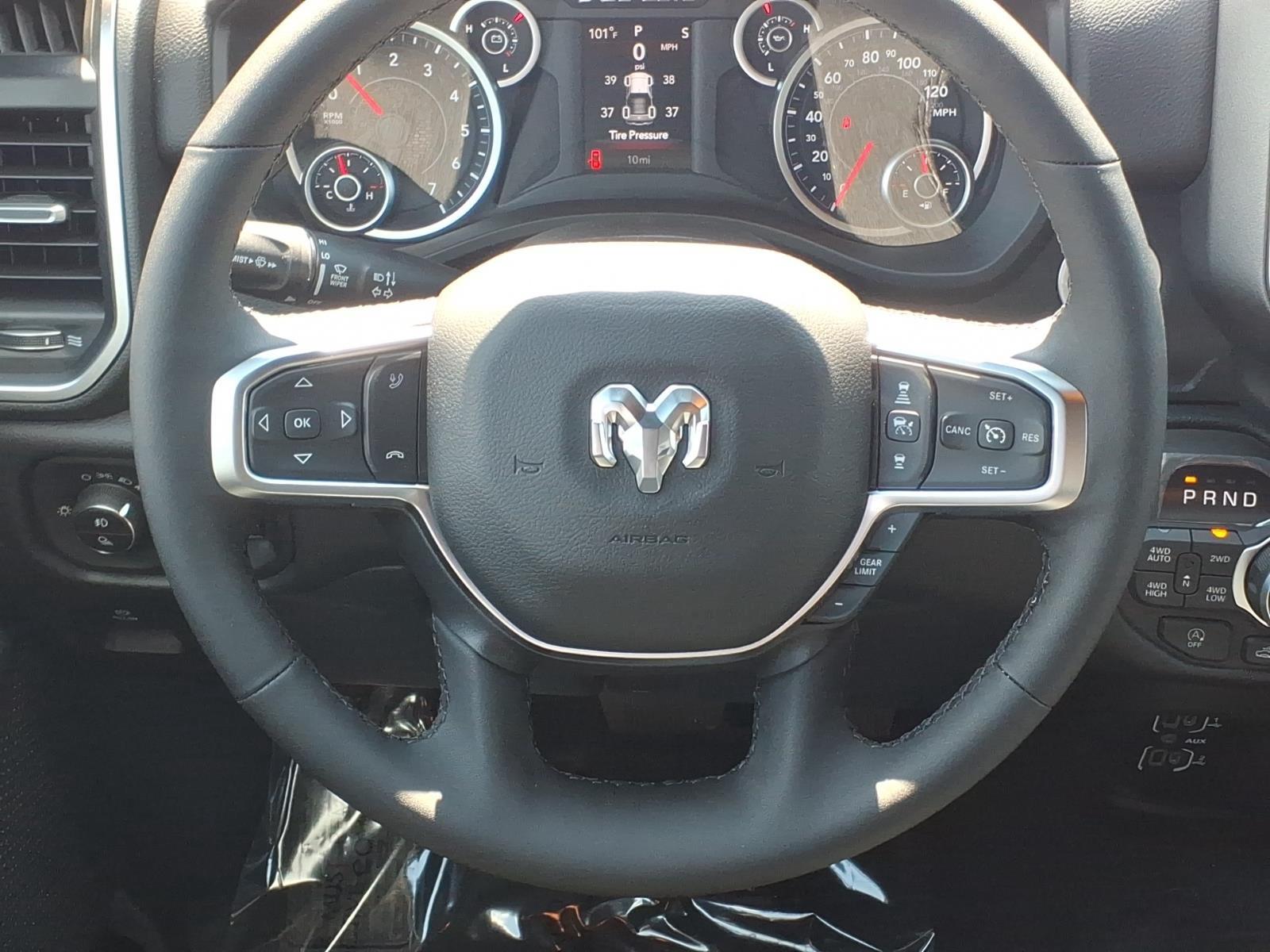 2027 Ram 1500 Big Horn:2707