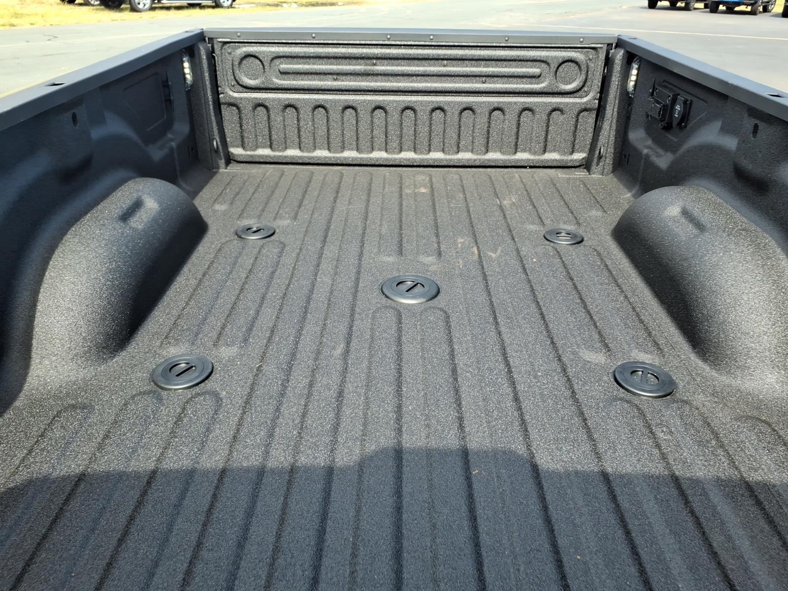 2027 Ram 3500 Laramie:2706
