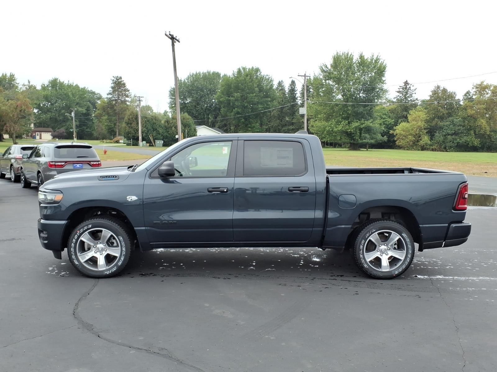 2026 Ram 1500 Express:02670W