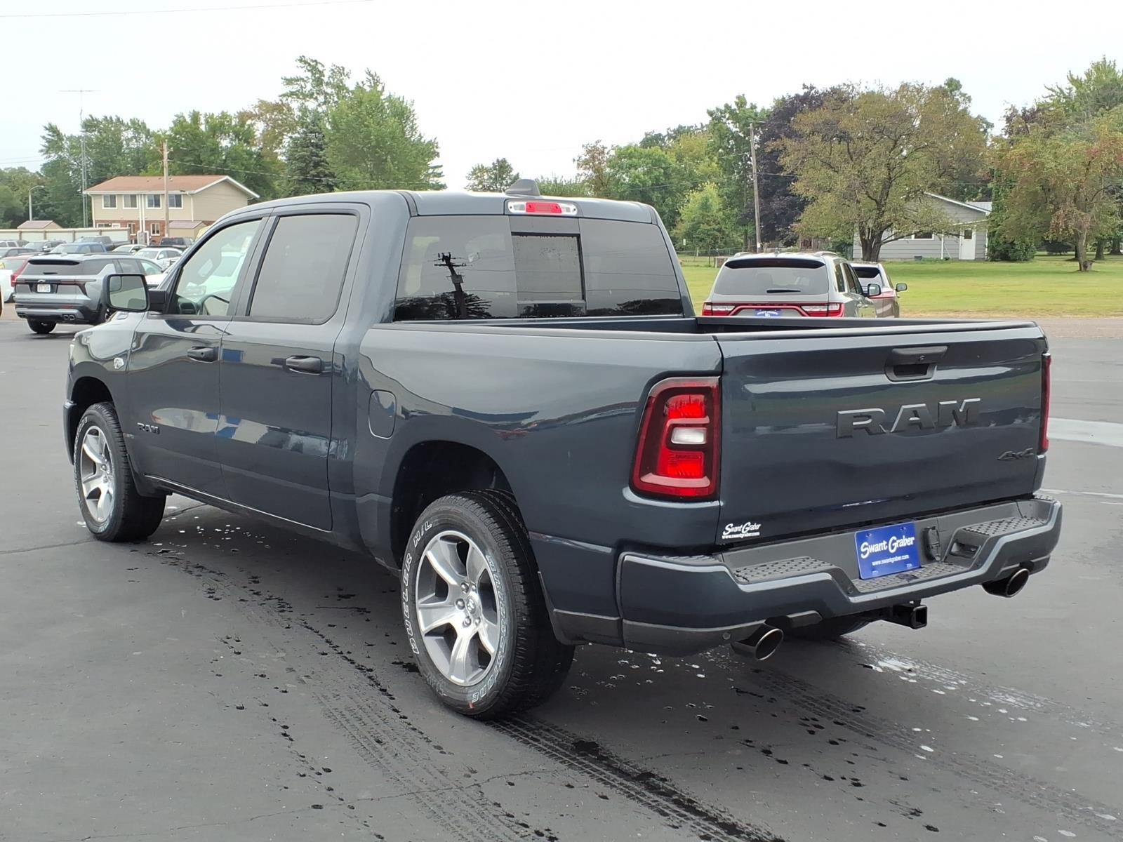 2026 Ram 1500 Express:02670W