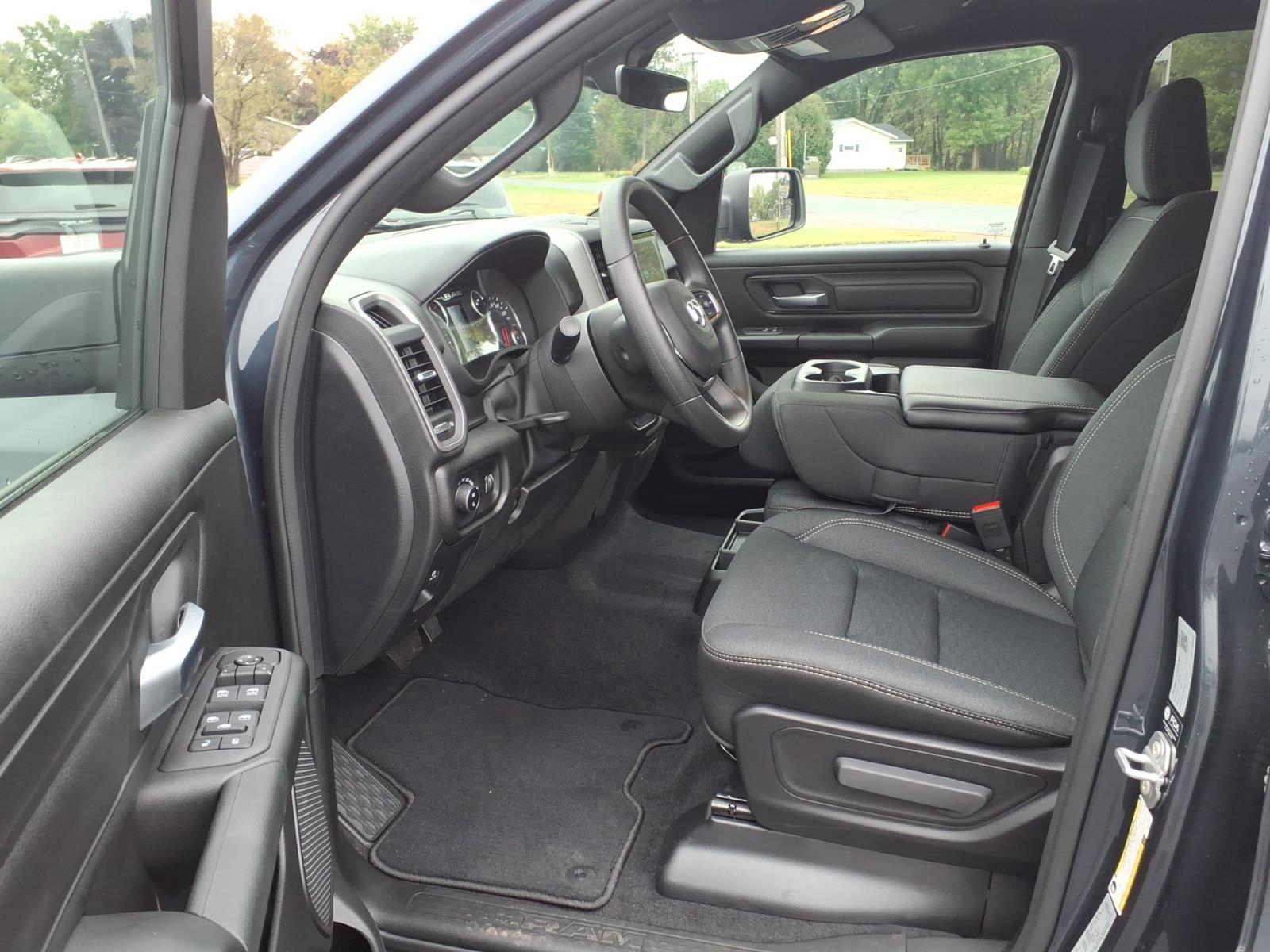 2026 Ram 1500 Express:02670W