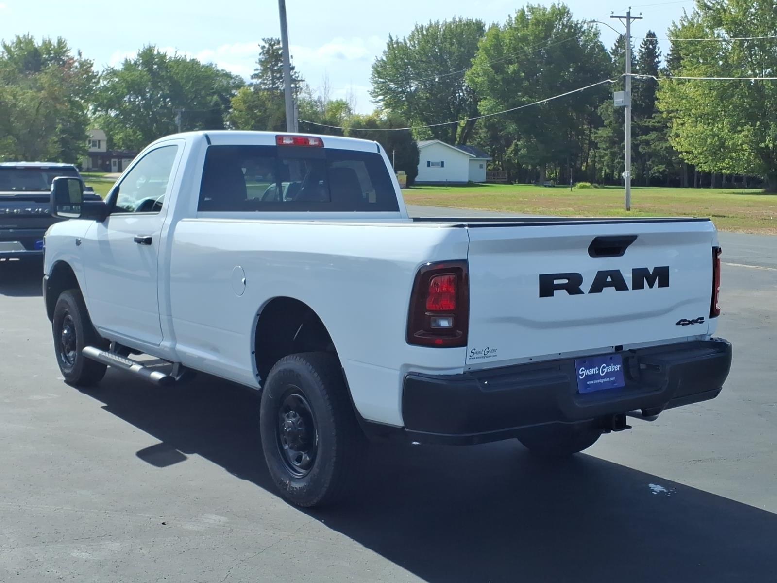 2027 Ram 2500 Tradesman:2712