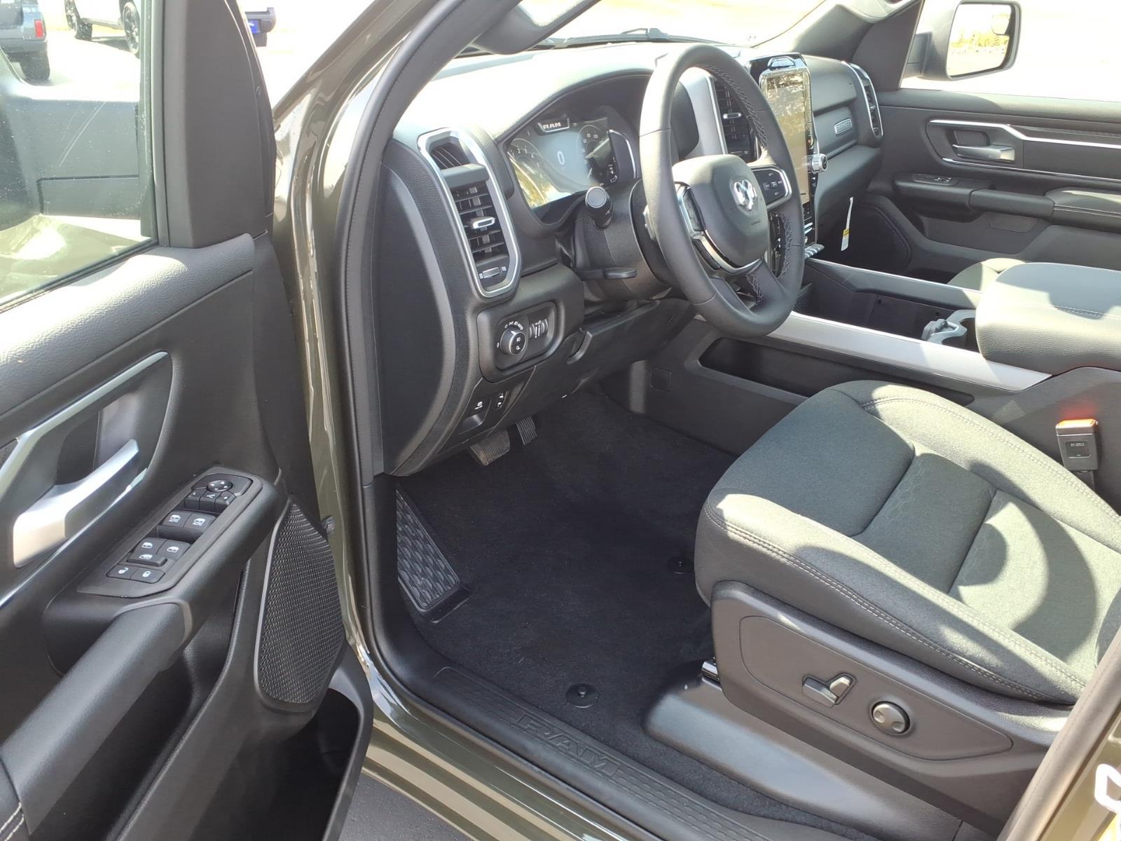 2027 Ram 1500 Big Horn:2713