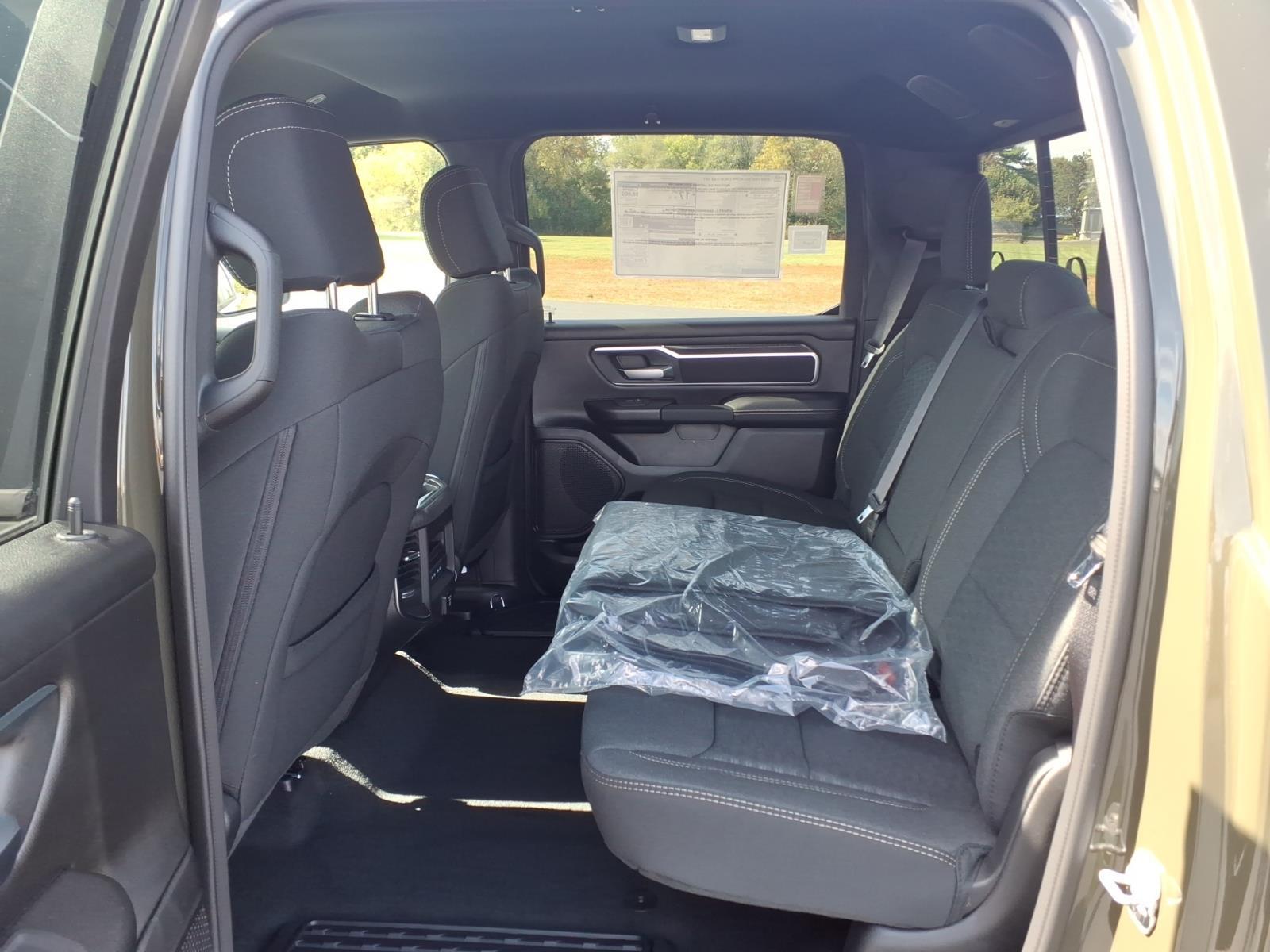 2027 Ram 1500 Big Horn:2713