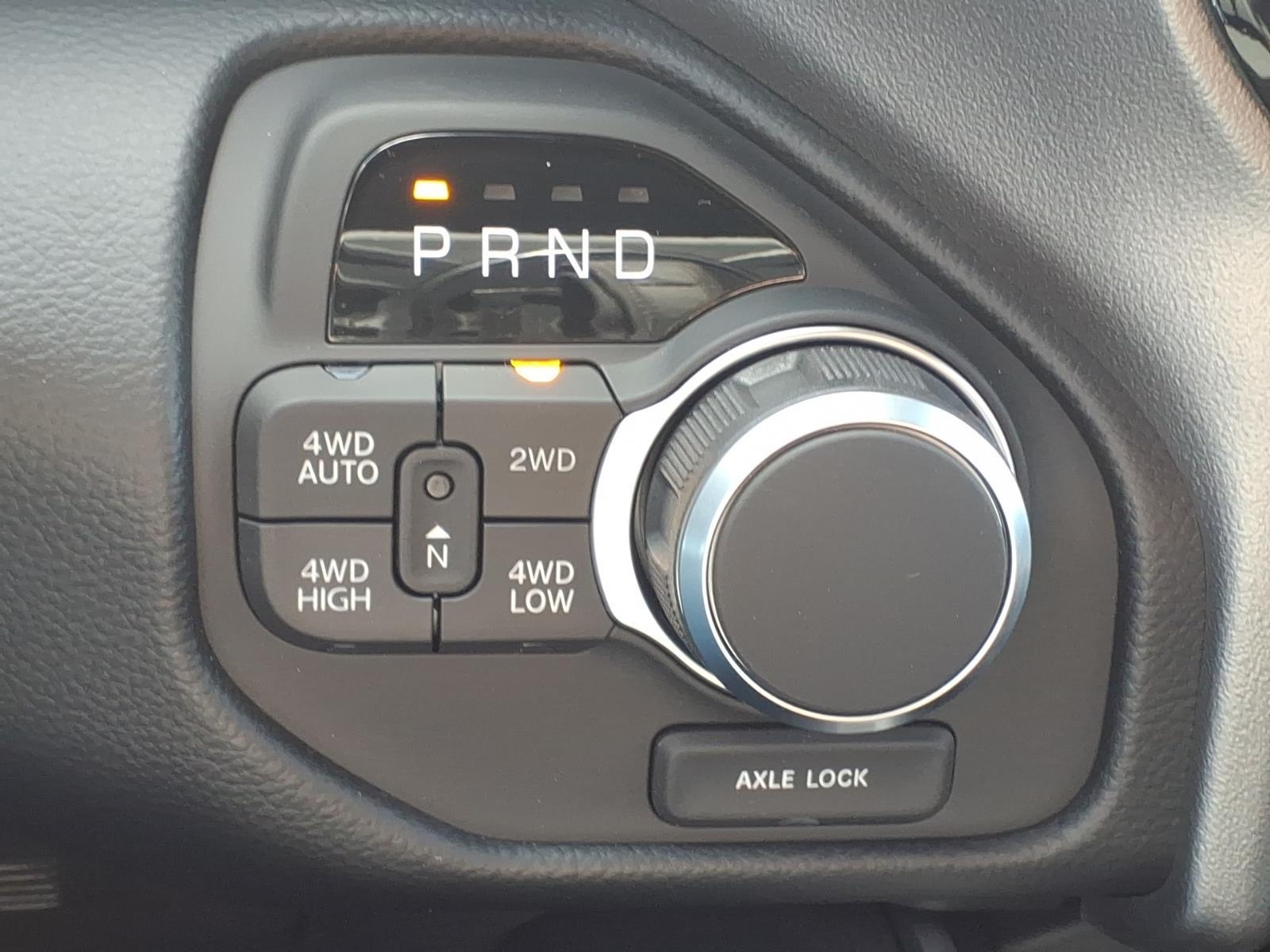 2027 Ram 1500 Big Horn:2713