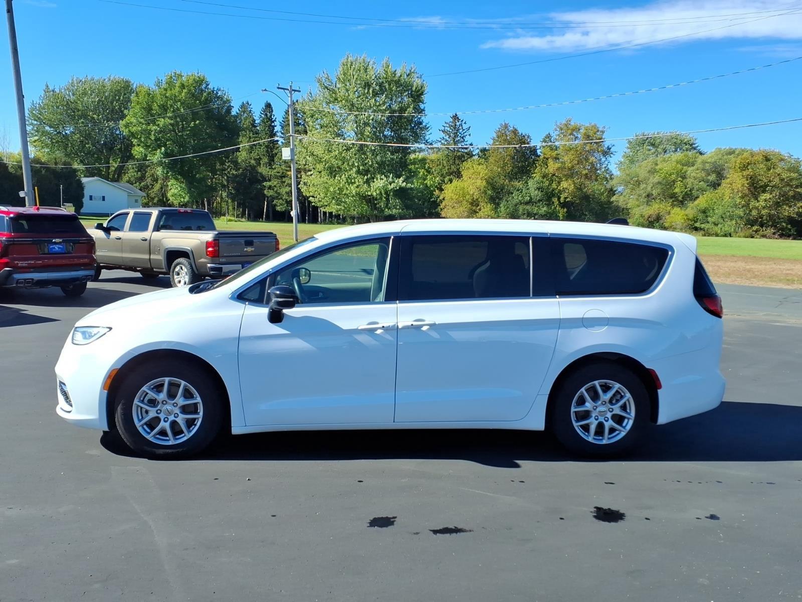 2024 CHRYSLER PACIFICA TOURING L:14902