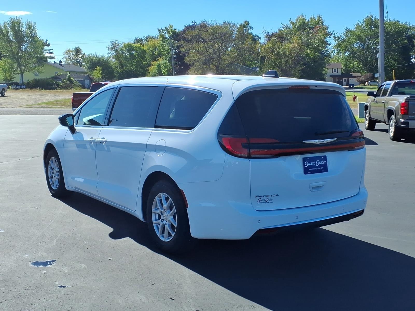 2024 CHRYSLER PACIFICA TOURING L:14902