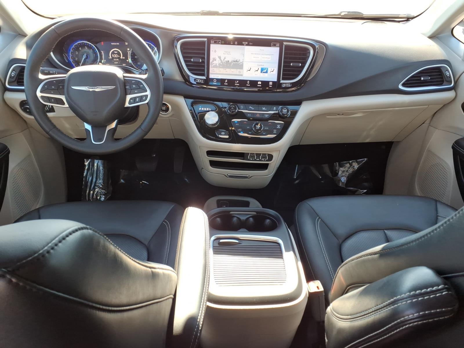 2024 CHRYSLER PACIFICA TOURING L:14902