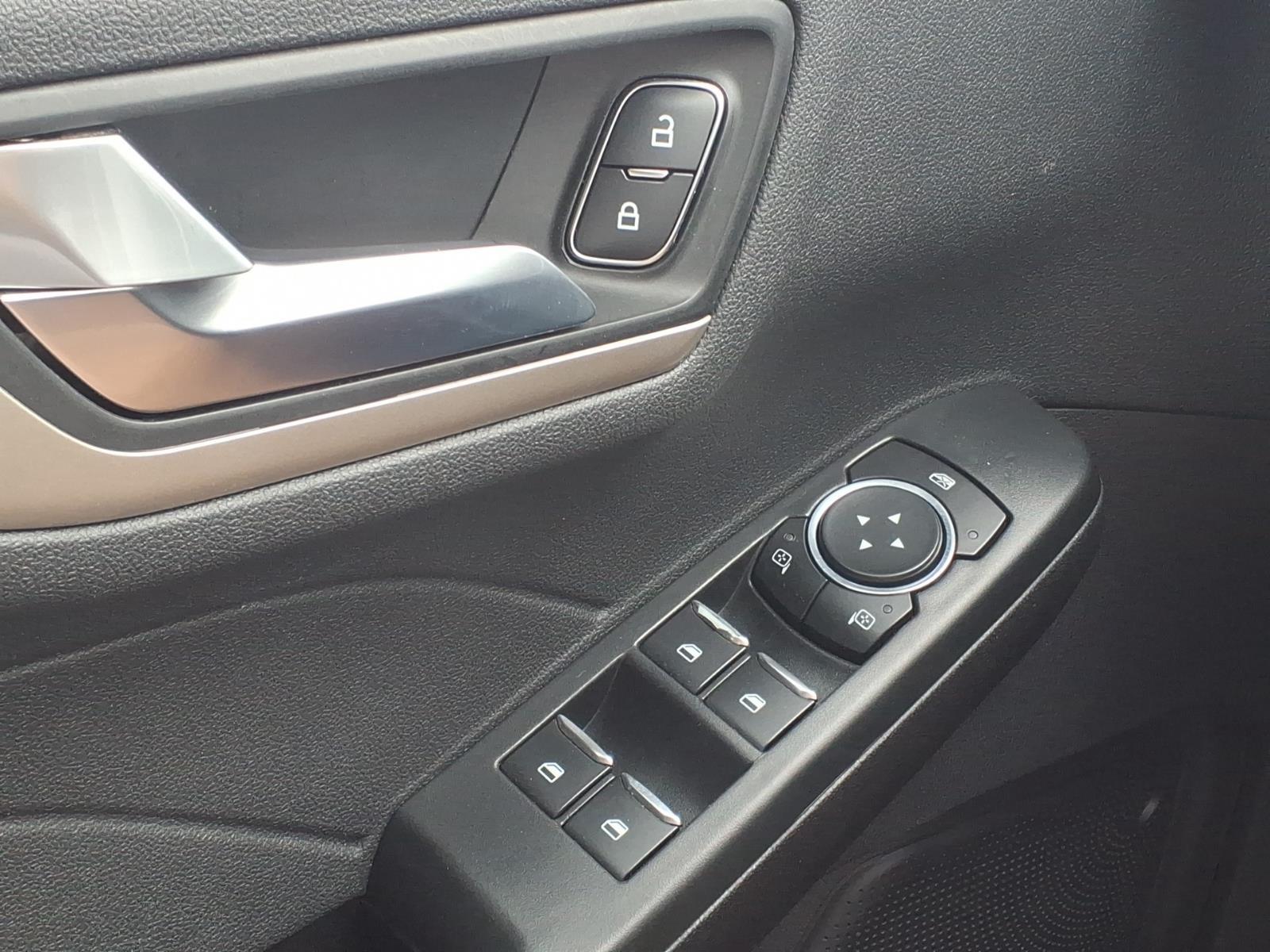 2022 Ford Escape SEL:14908