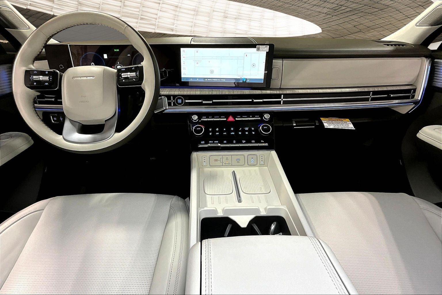 2025 Hyundai Santa Fe Calligraphy photo 5