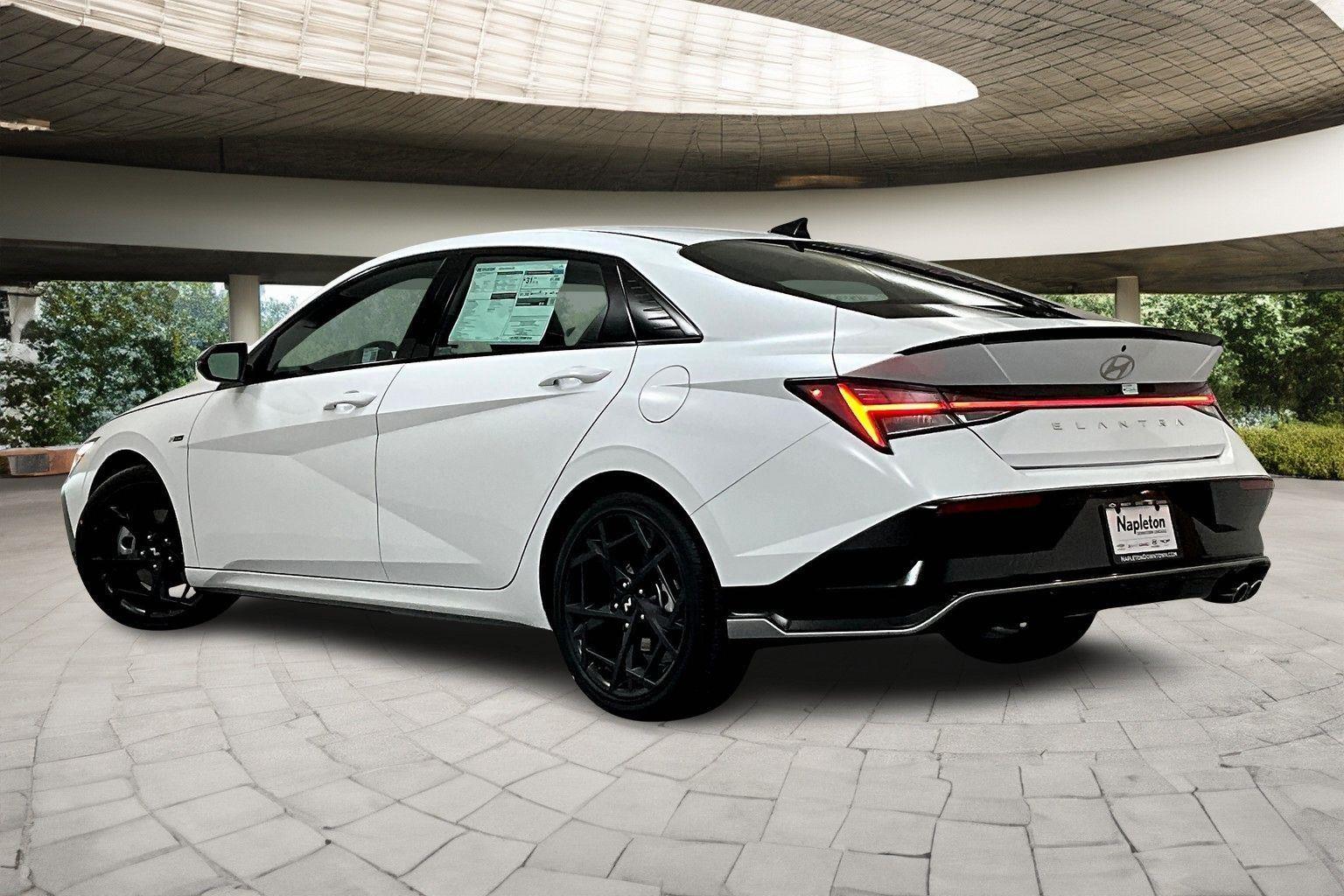 2025 Hyundai Elantra Limited photo 27