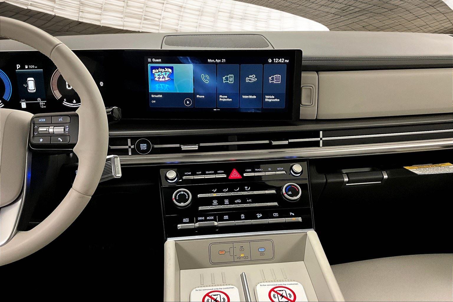 2025 Hyundai Santa Fe SE photo 7
