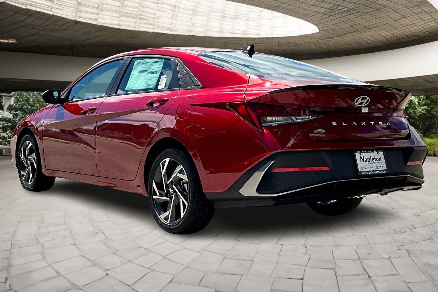 2025 Hyundai Elantra Hybrid SEL Sport photo 3