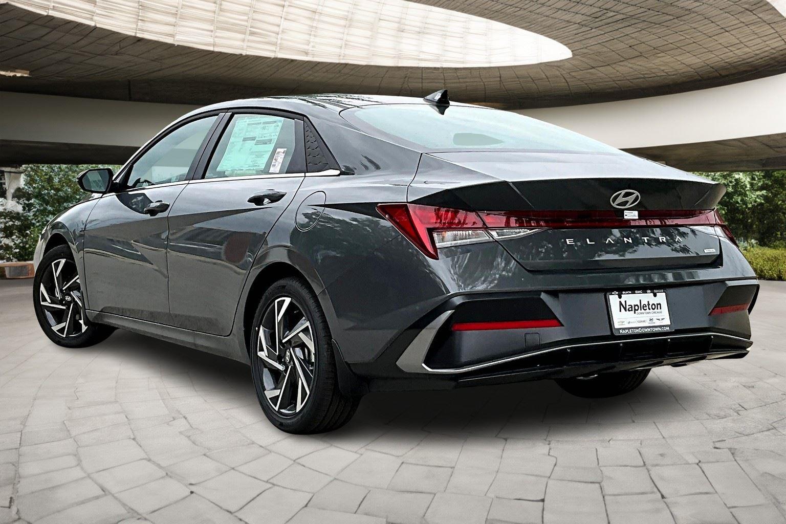 2025 Hyundai Elantra Hybrid SEL Sport photo 16