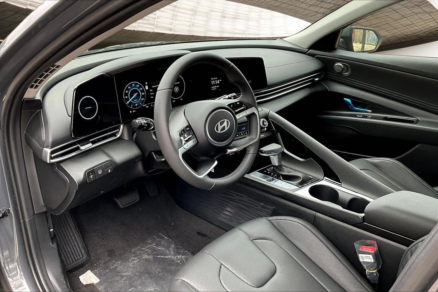 2025 Hyundai Elantra Hybrid SEL Sport photo 19