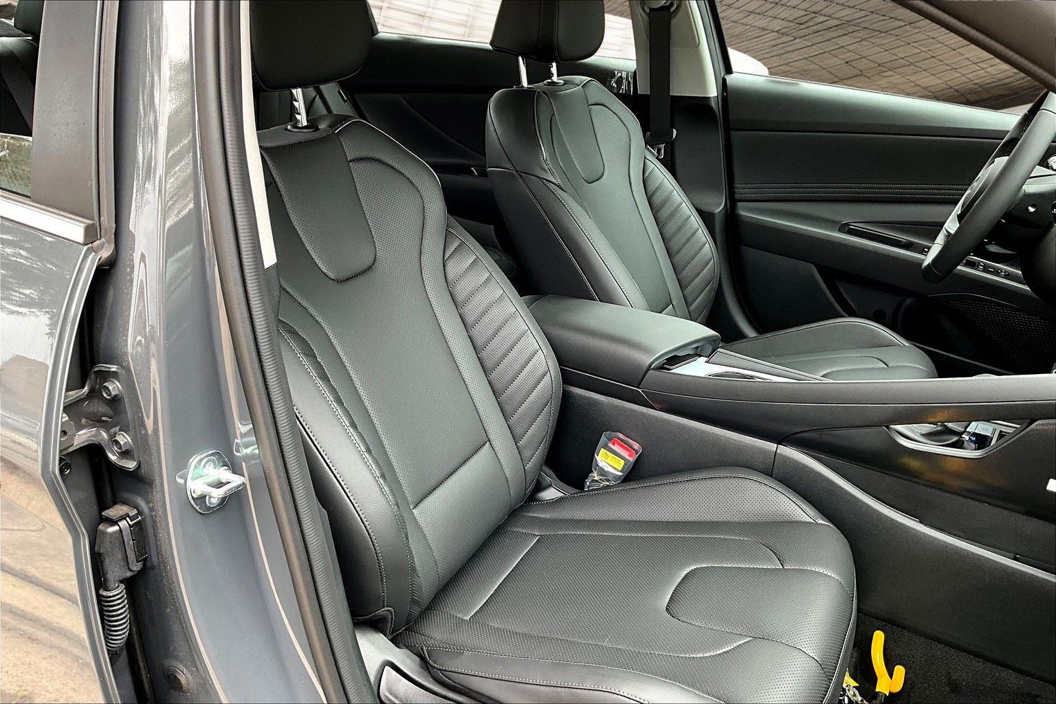 2025 Hyundai Elantra Hybrid SEL Sport photo 21