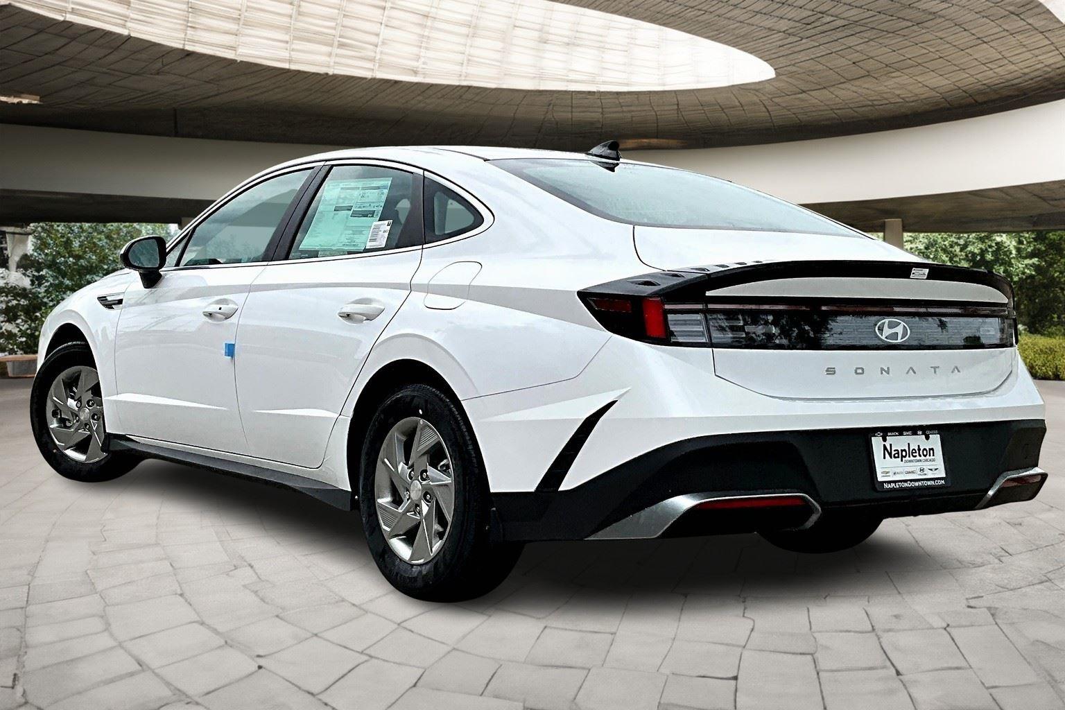2025 Hyundai Sonata SE photo 3
