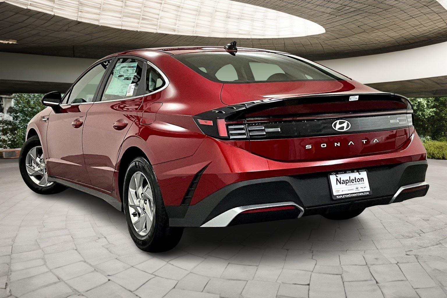 2025 Hyundai Sonata SE photo 3