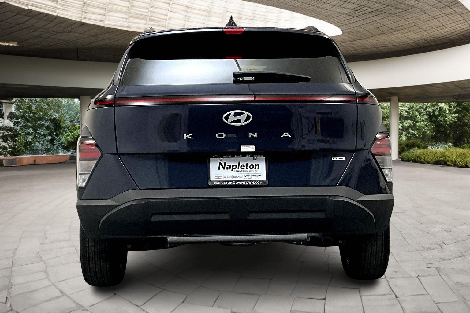 2025 Hyundai Kona SEL photo 4