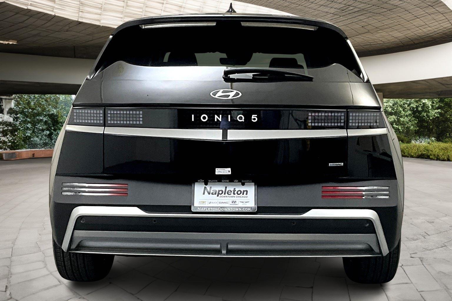 2025 Hyundai Ioniq 5 SE photo 16