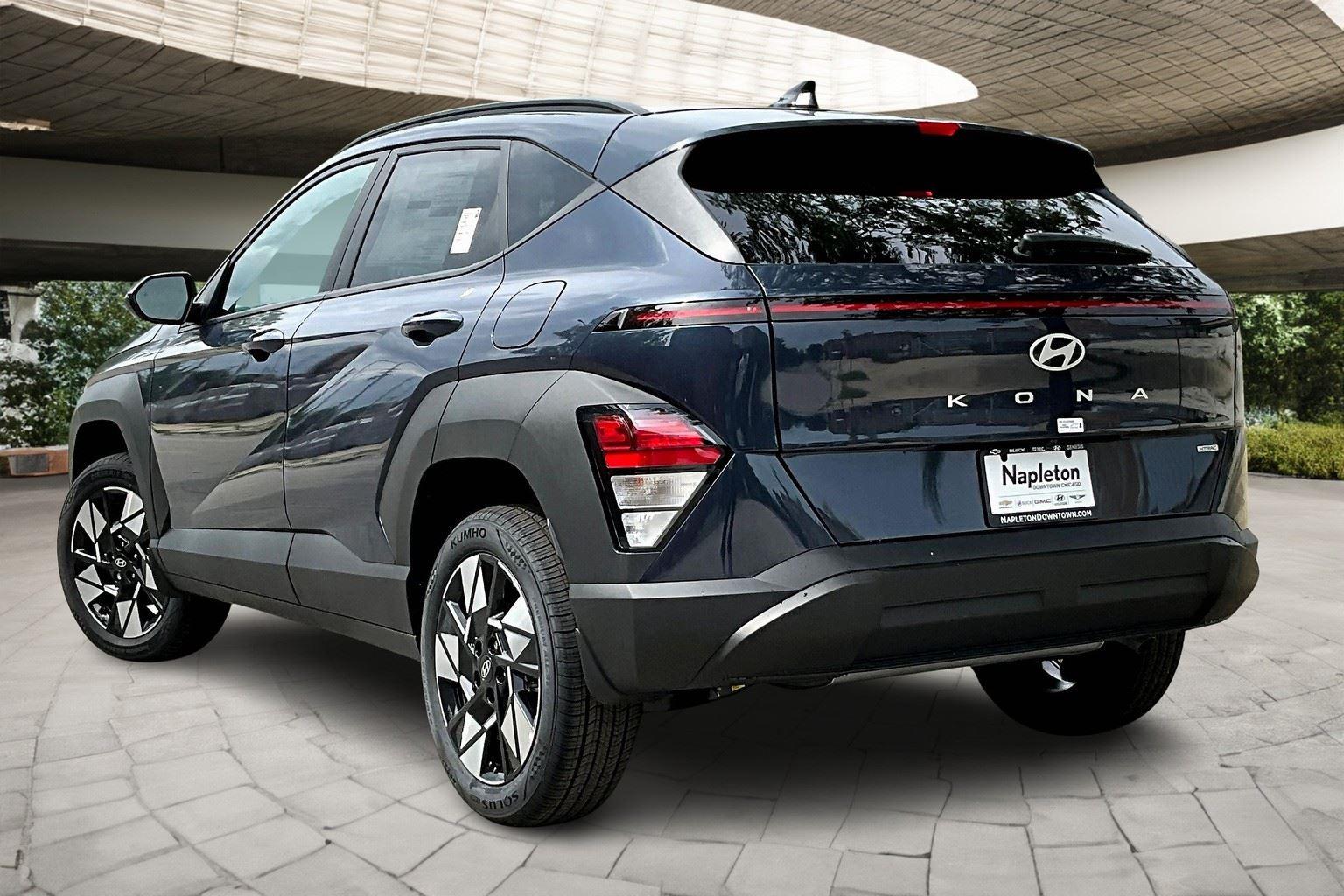 2025 Hyundai Kona SEL photo 2