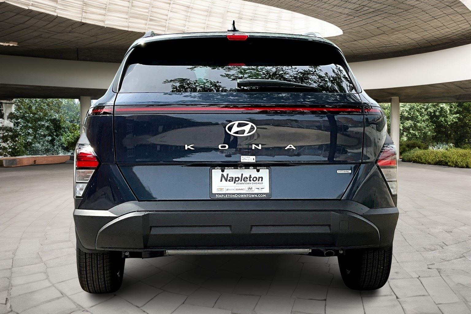 2025 Hyundai Kona SEL photo 3
