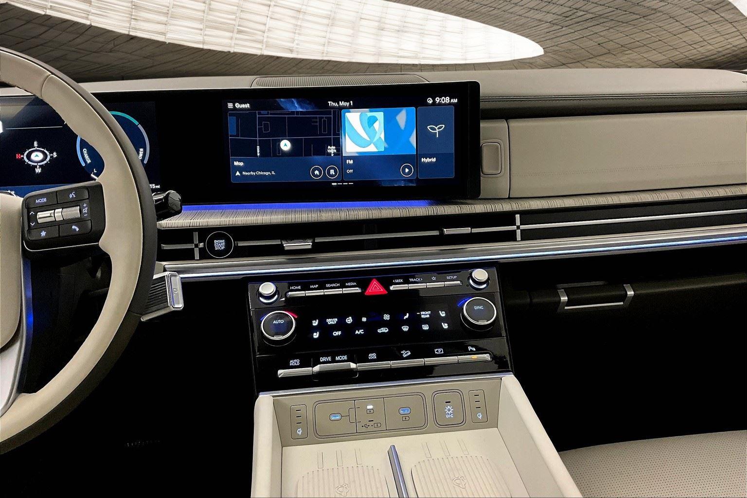 2024 Genesis G70 3.3T Sport Advanced photo 40