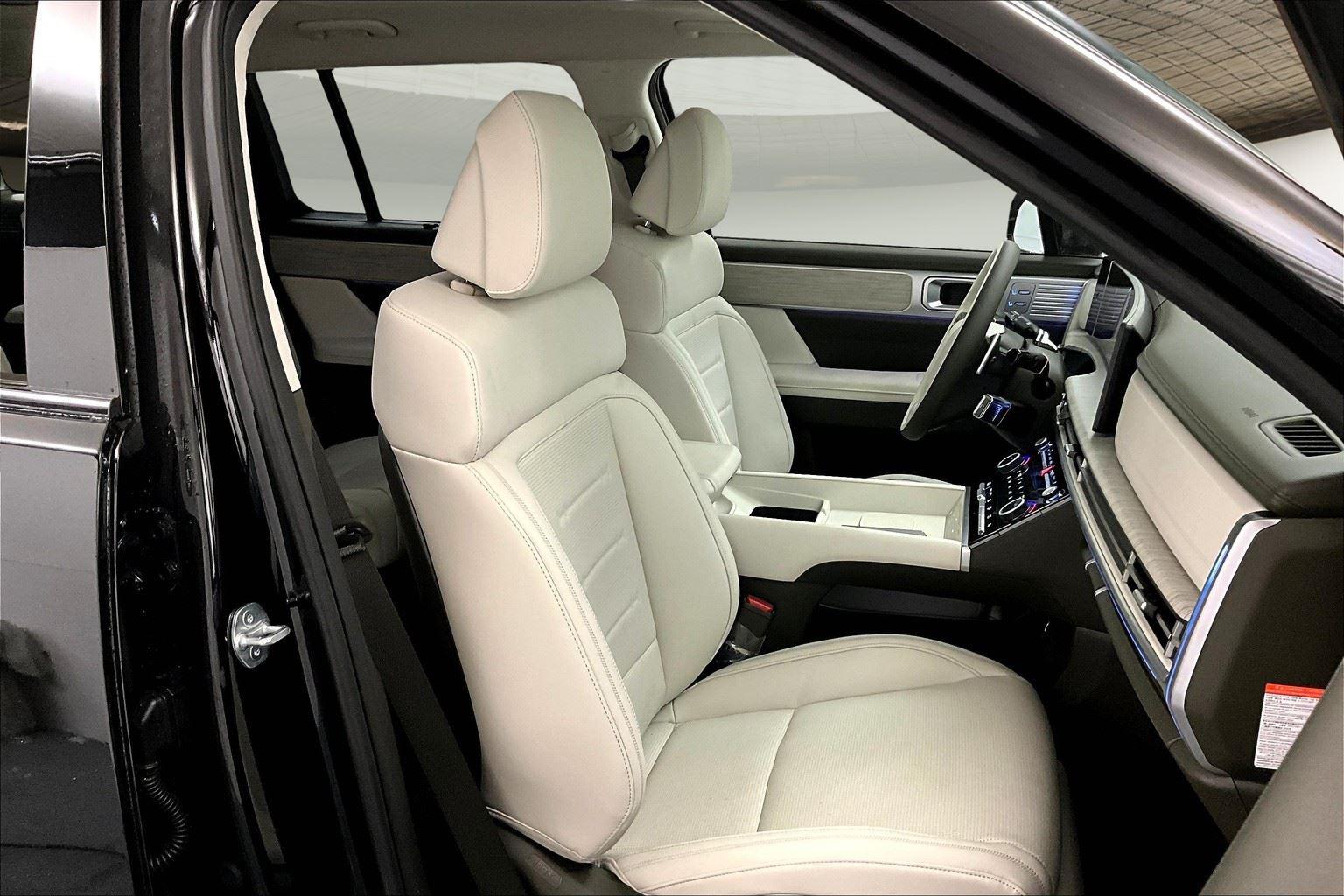 2024 Genesis G70 3.3T Sport Advanced photo 41