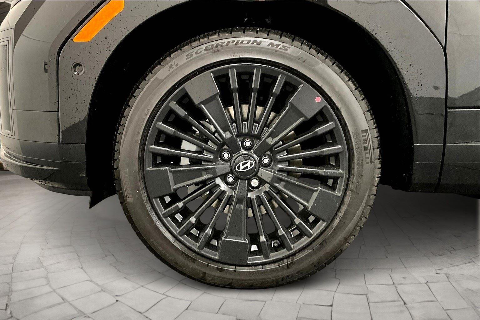 2024 Genesis G70 3.3T Sport Advanced photo 44