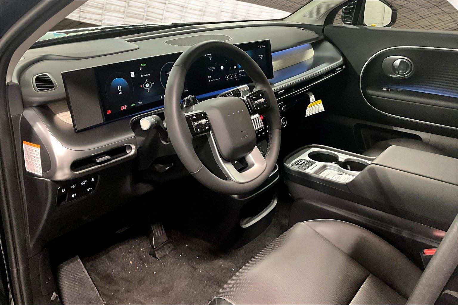 2026 Hyundai Ioniq SEL photo 5