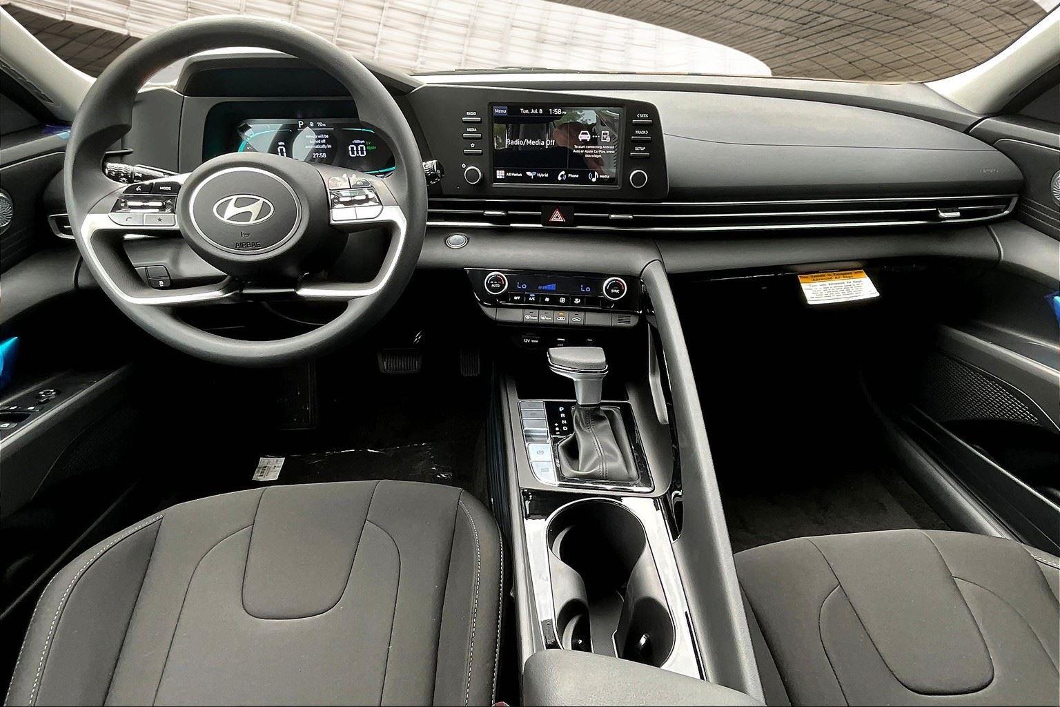 2025 Hyundai Elantra Hybrid SEL Sport photo 31