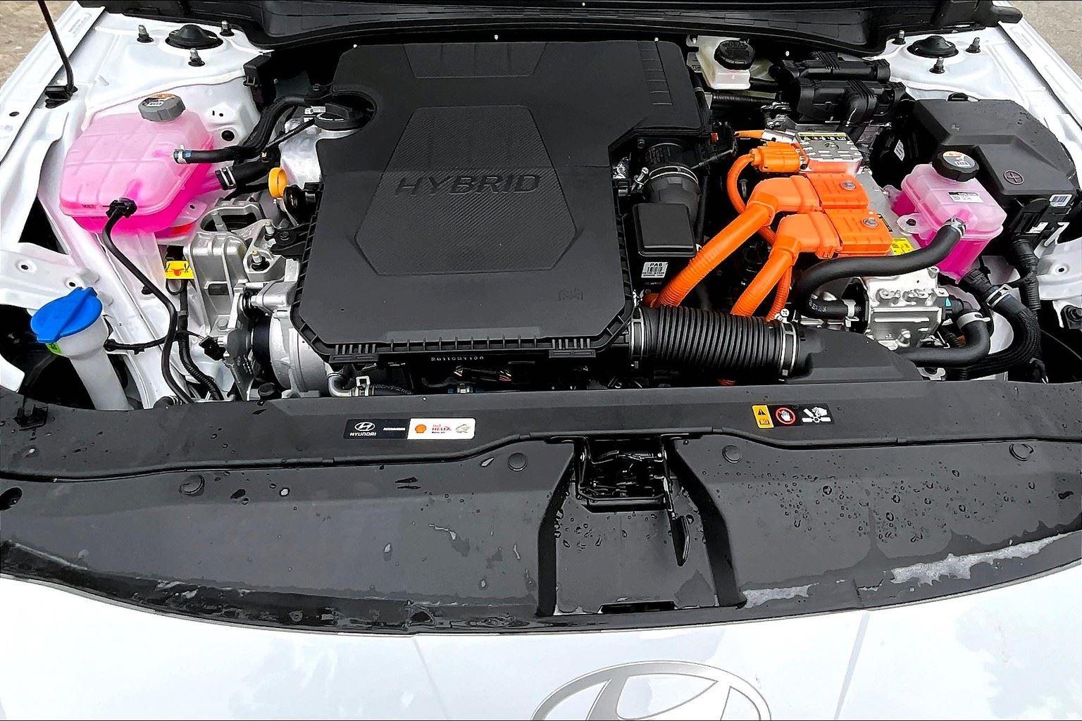 2025 Hyundai Elantra Hybrid SEL Sport photo 36