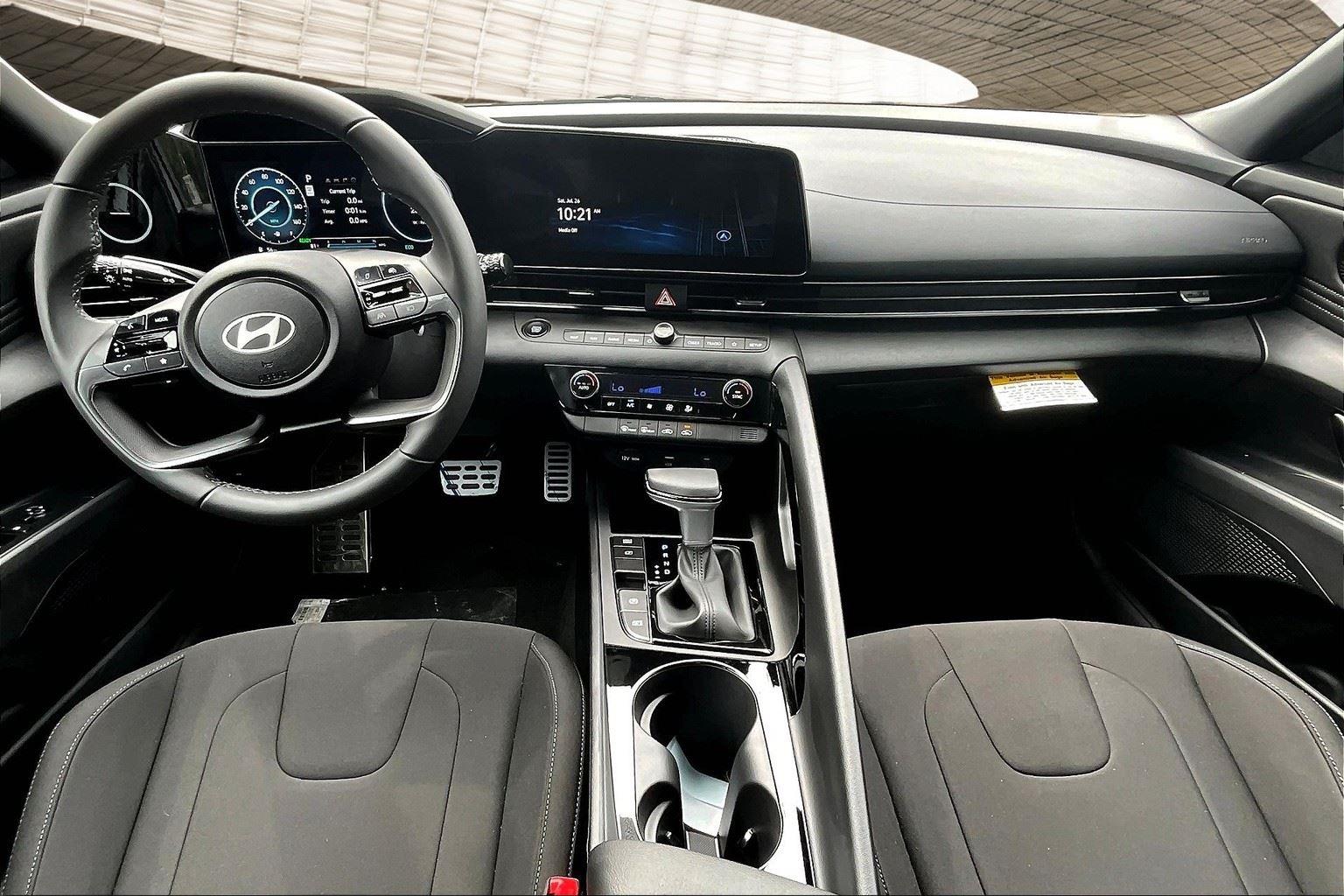 2025 Hyundai Elantra Hybrid SEL Sport photo 44