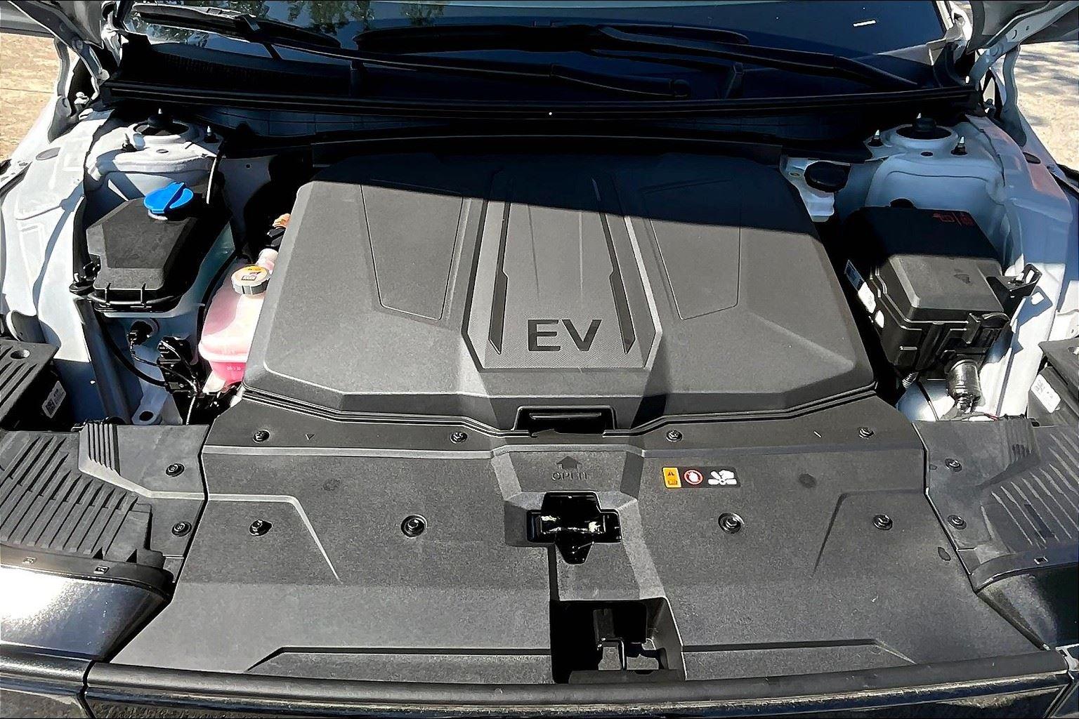 2025 Hyundai Ioniq 5 SE photo 34