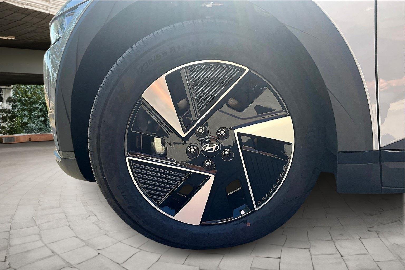 2025 Hyundai Ioniq 5 SE photo 35