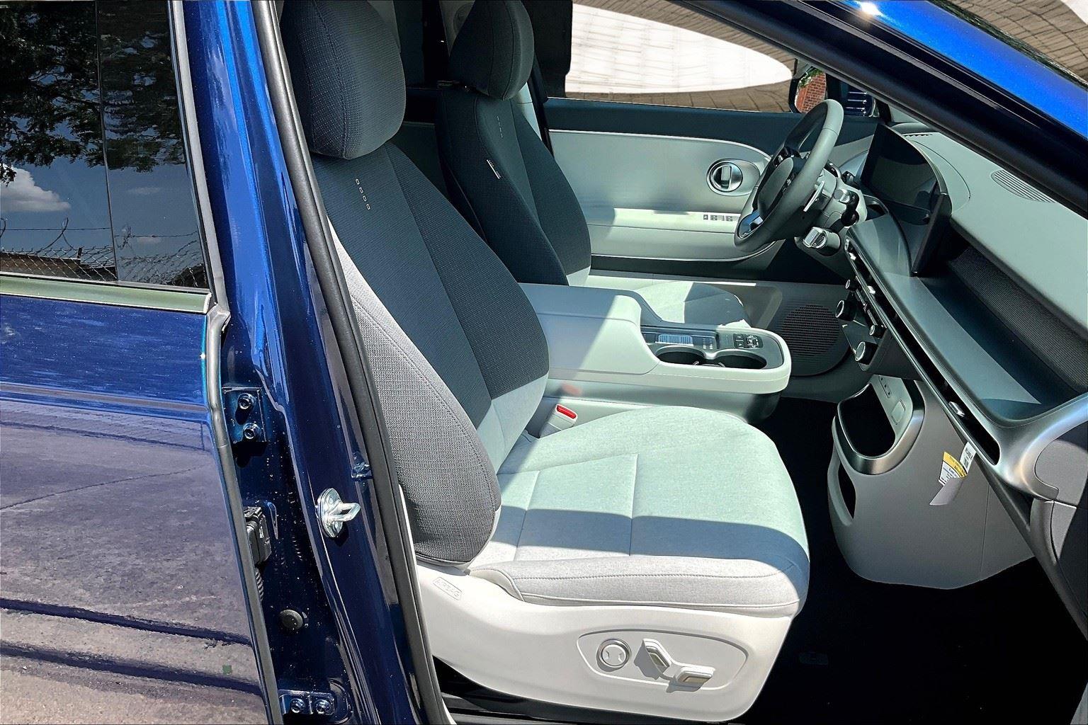 2026 Hyundai Ioniq SEL photo 20