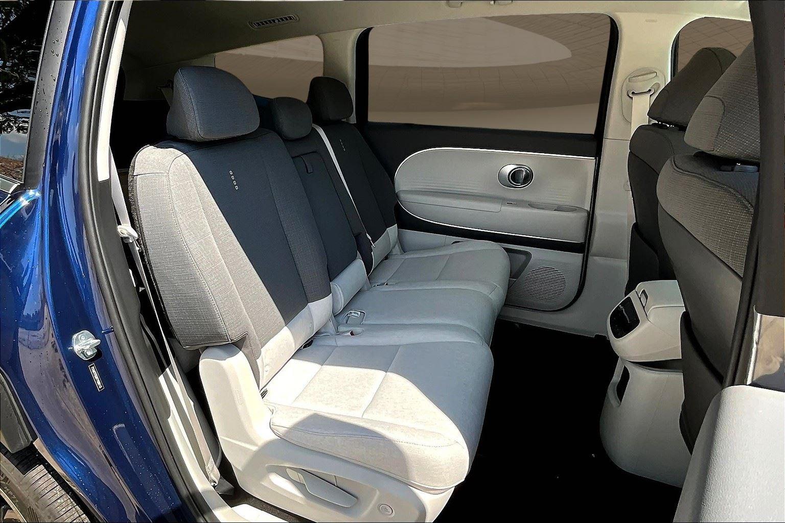 2026 Hyundai Ioniq SEL photo 21