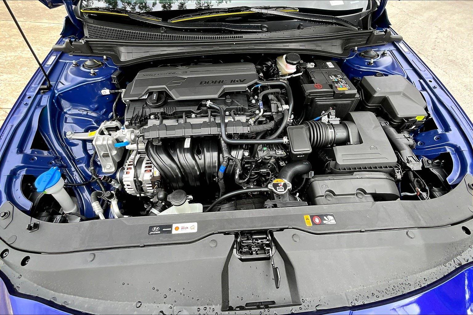 2025 Hyundai Elantra Limited photo 47