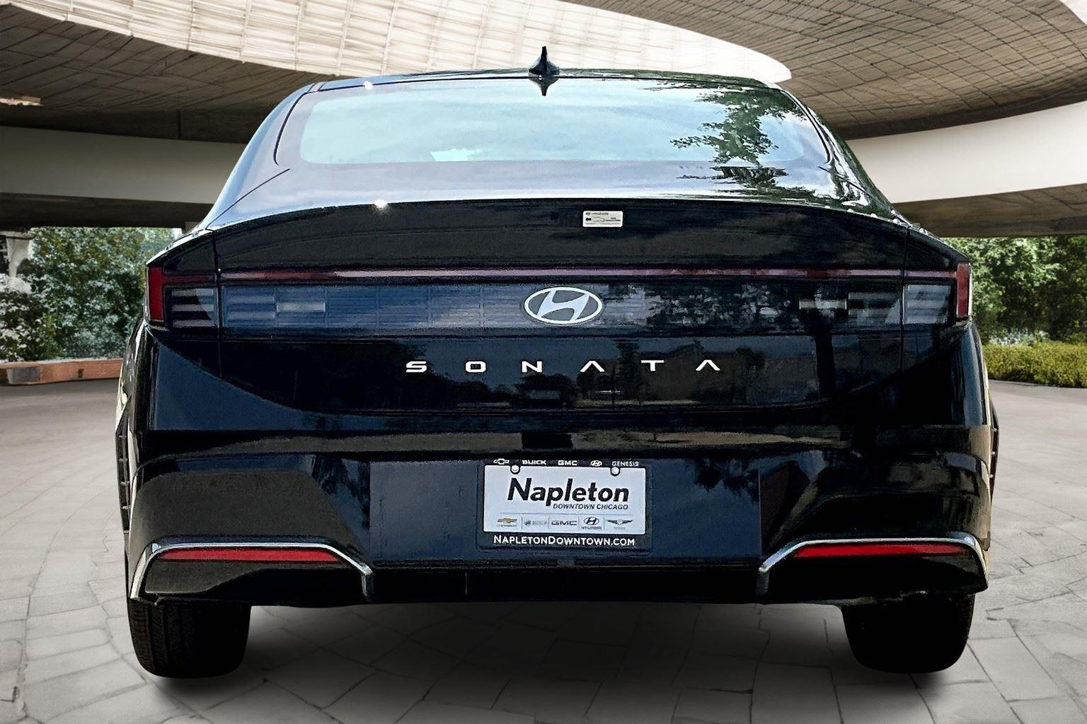 2025 Hyundai Sonata SEL photo 4